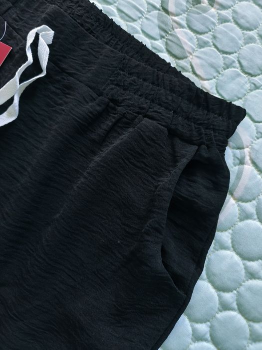 Брюки новые женские черные