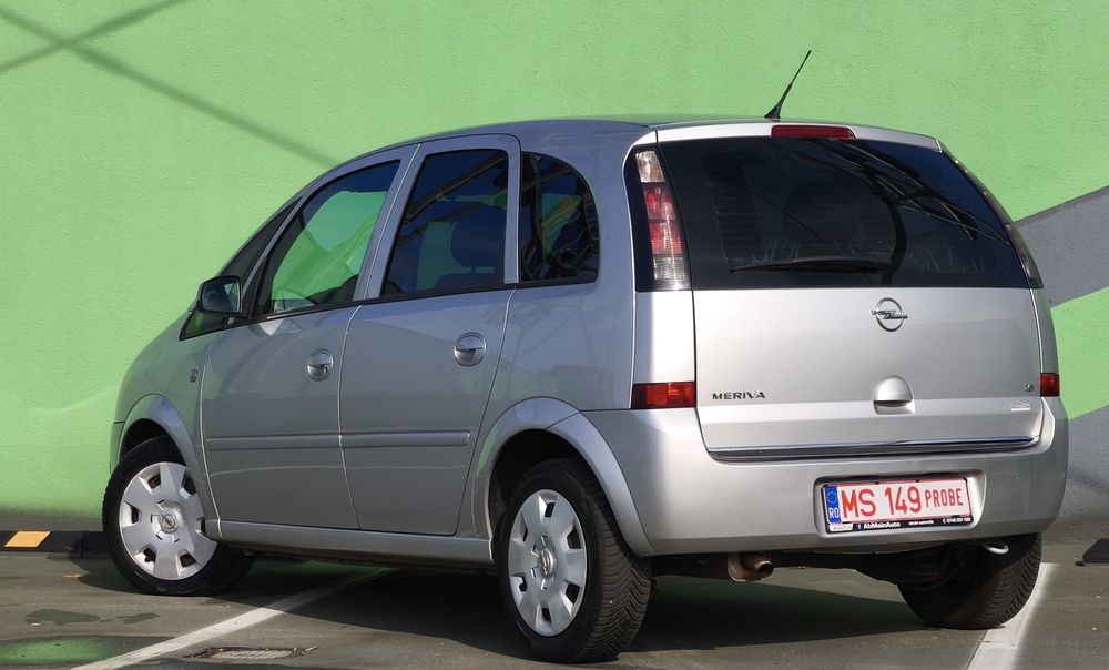 Opel Meriva Benzina 1.6 105 CP ExtraDotari- Cutie automata Easytronic