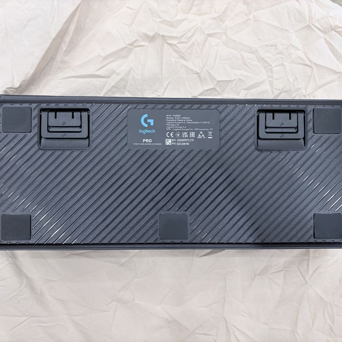 Продам клавиатуру Logitech G Pro TKL