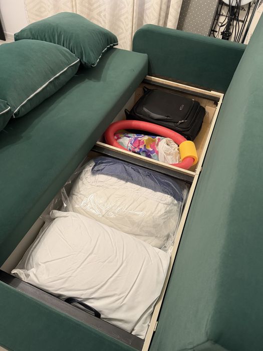 Canapea Extensibila cu Spatiu Depozitare