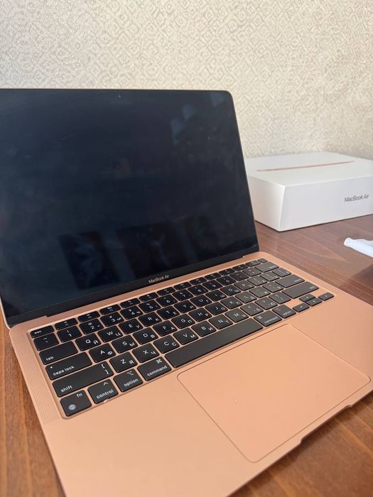 Продам Macbook air