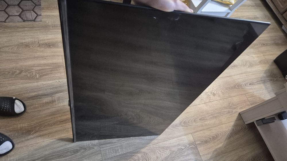 Televizor Hisense 110cm Stricat