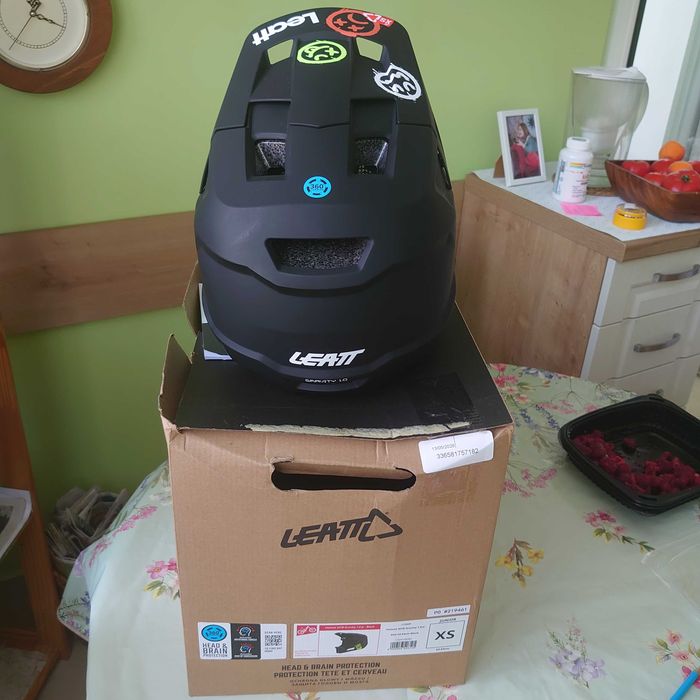 Leatt Junior XS full-face детска каска