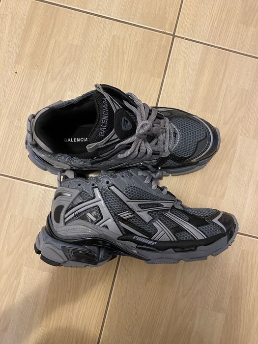 Balenciaga Runners 38