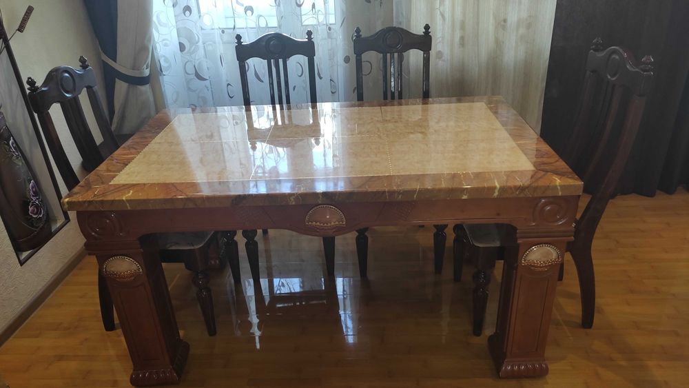 стол каменный. тумба под телевизор. стулья