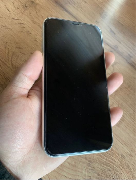 Айфон 11 128/79 идеал