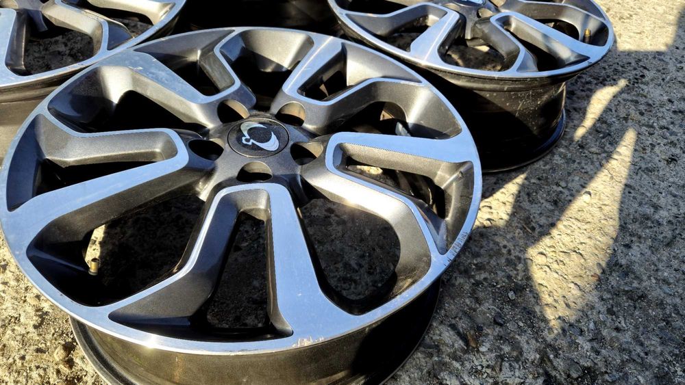 Джанти Ssangyong tivoli