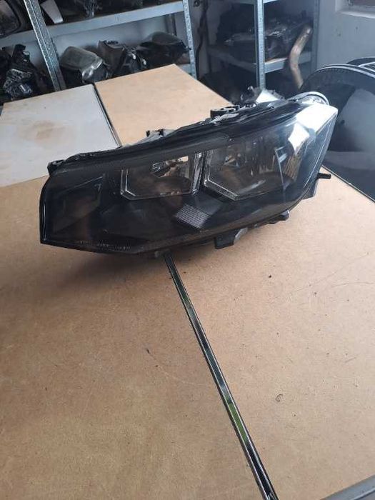 Far stanga VW T-Cross original Europa cod 2GM941005