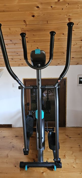 Bicicleta eliotica decathlon essentials 120, Noua, 1200 lei in magazin