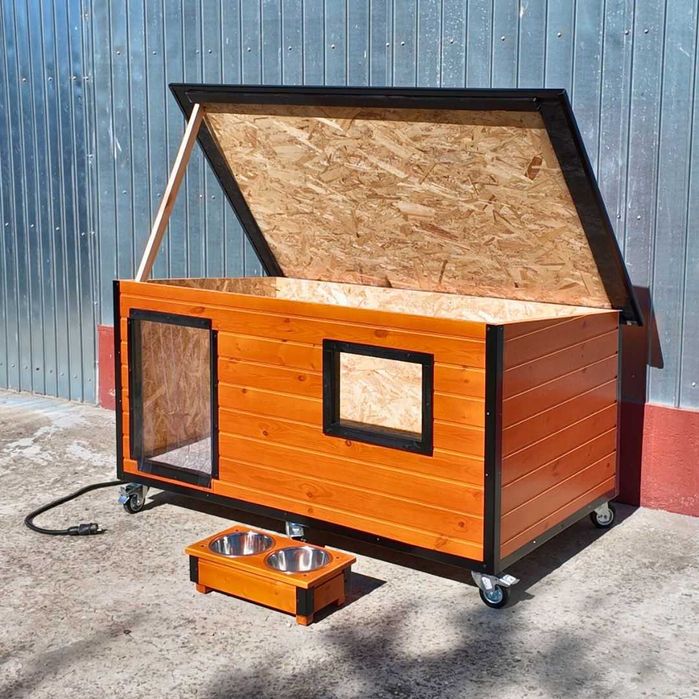 Cusca Caine Spatioasa Izolata Incalzita cu Fereastra & Profile Antiros