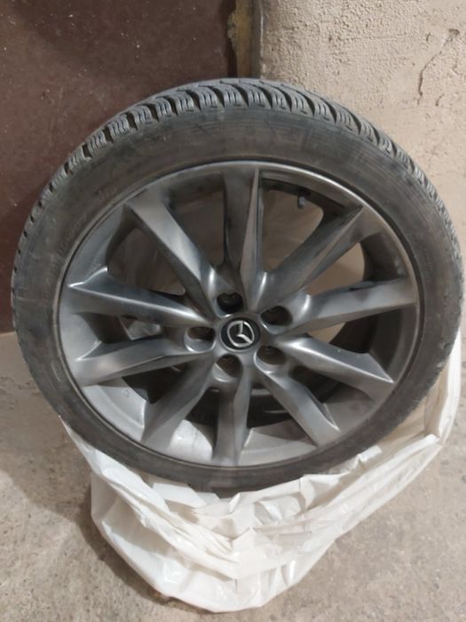 Mazda 18 цола 5х114.3 със зимни гуми Ханкок