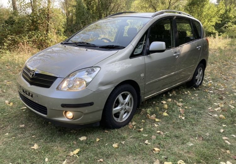 Тойота корола версо/Corolla Verso 2.0D4D 90кс 01-04г НА ЧАСТИ