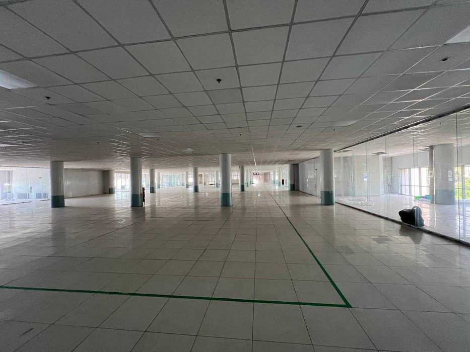 Аренда Торговая площадь 2 200 м² | ЧОРСУ | У МЕТРО (RG)