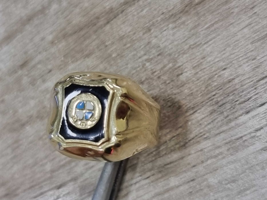Мъжки златен пръстен /Емблема на BMW
