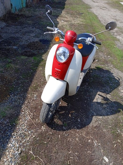 Продам скутер honda