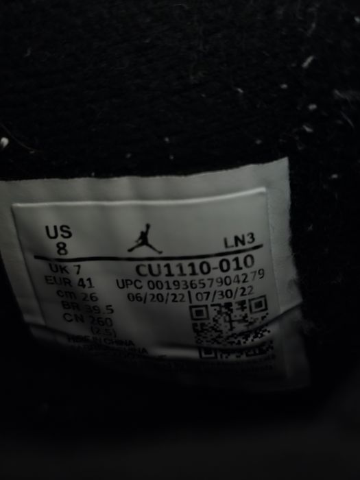 Jordan 4 Black cat