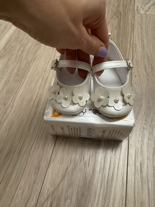 Pantofiori noi marimea 17