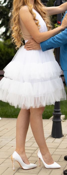 Rochie de mireasa scurta/ Rochie cununie