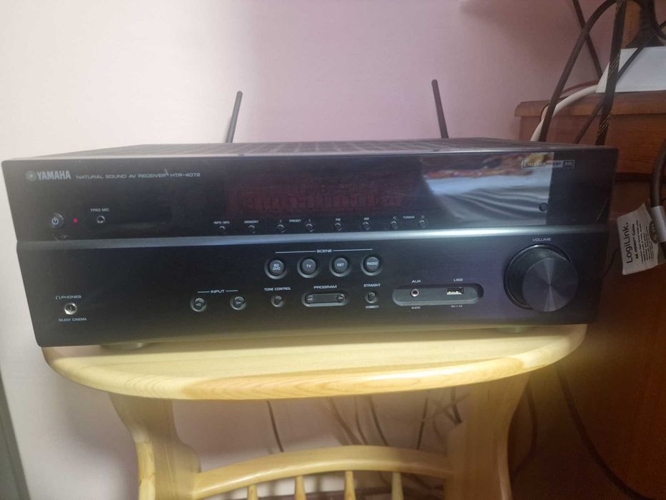Продавам ресивър Yamaha htr-4072 плюс колони