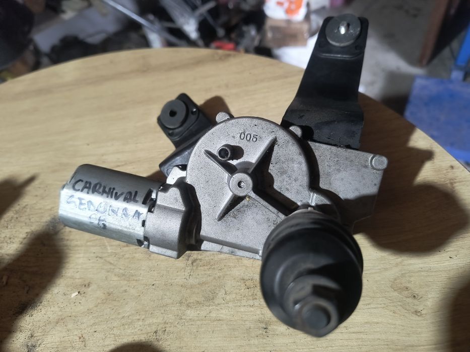 Motoraș ștergător haion KIA Carnival sau Sedona 2006 - 2012