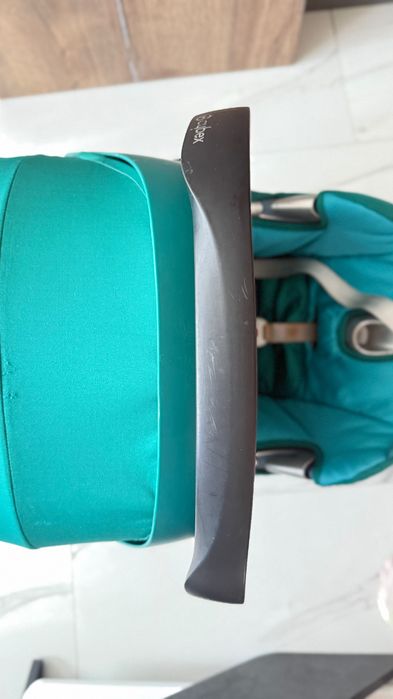 Cybex platinum aton Q i-size