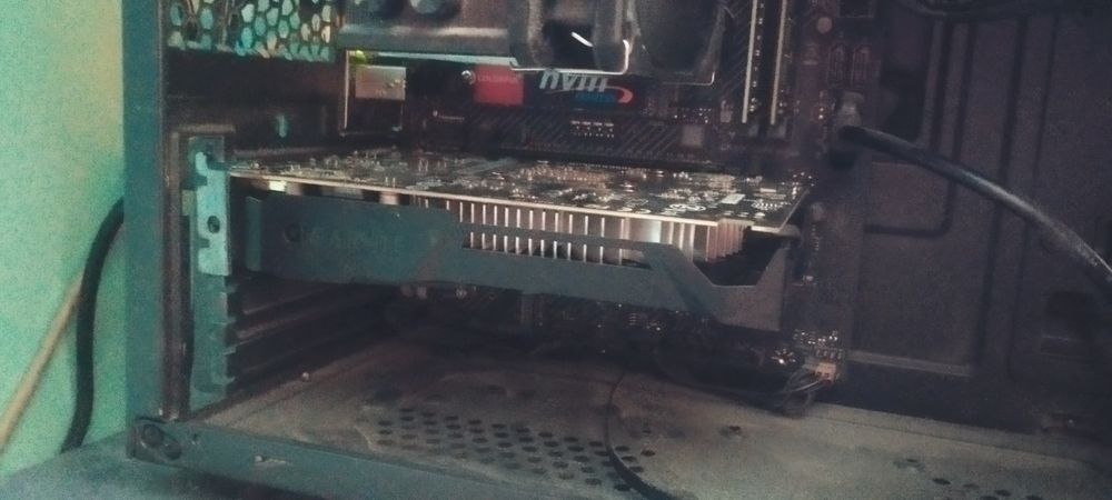 Продам видеокарту