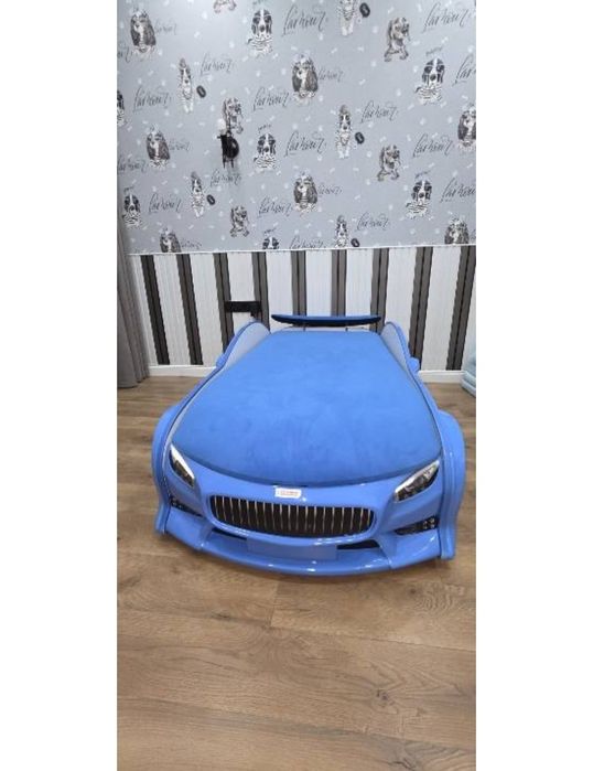 Детская кровать машинка