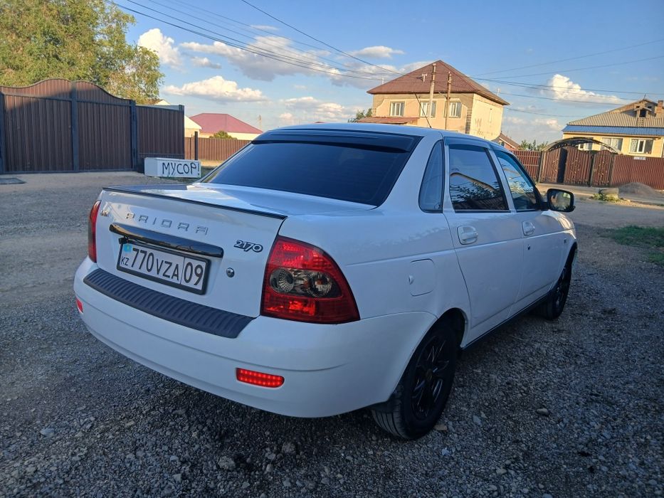 Продам приора 2013год