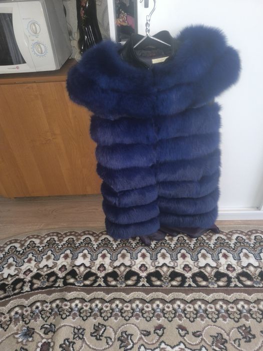 Продам желетку чернобурковую