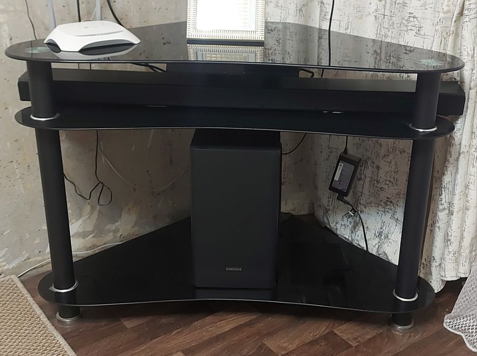 ТВ тумба стеклянная