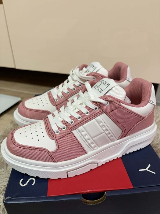 Обувки Tommy Jeans
