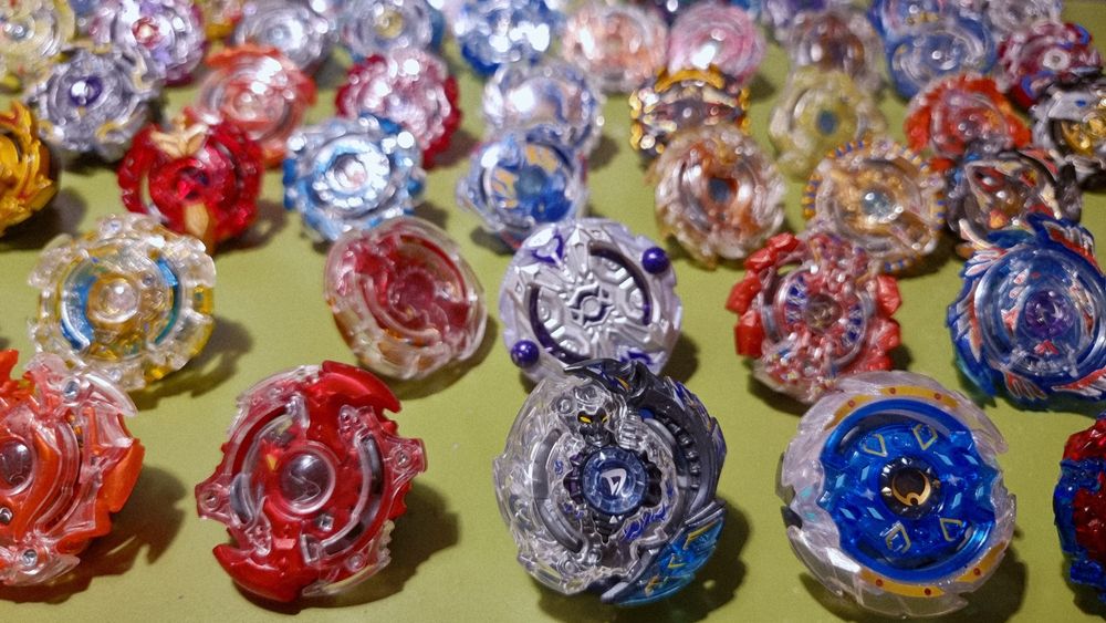 Beyblade Burst Takara Tomy lot