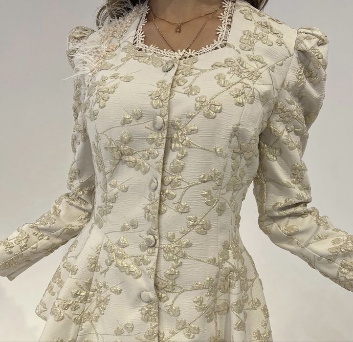 Двойка: пиджак + юбка