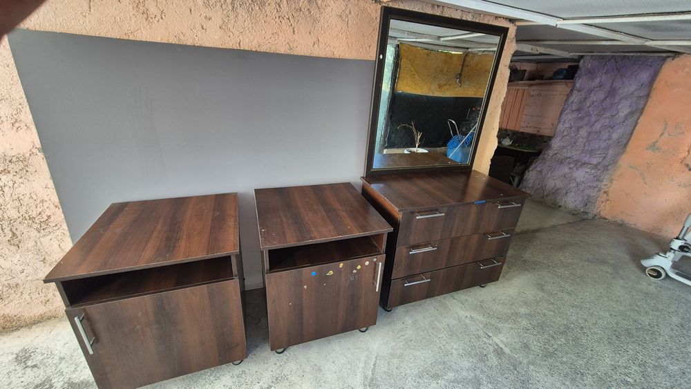 Спальный гарнитур