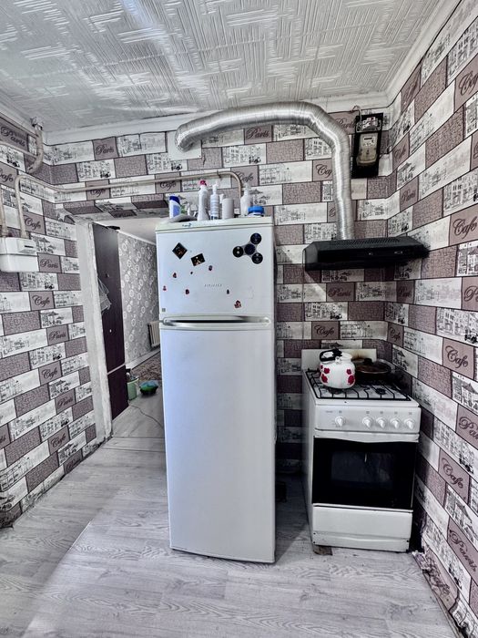 Продам 1 комн ОКТ с балконом