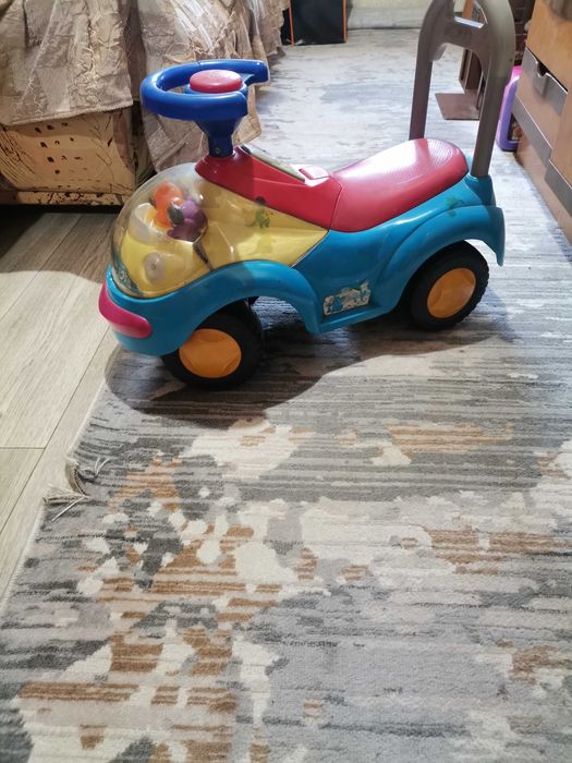 Продам детский толокар