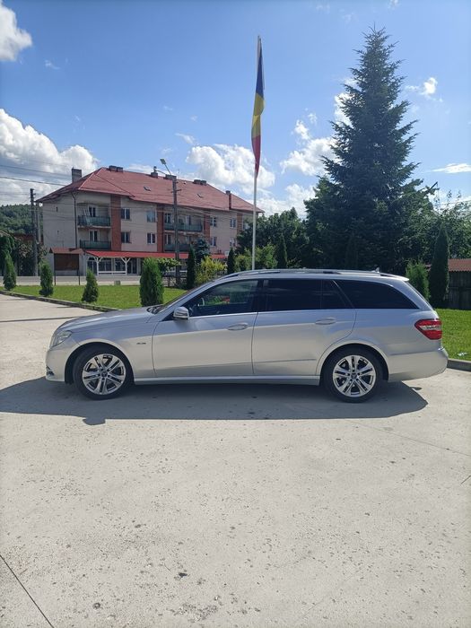 MERCEDES-BENZ E-Class 2012 — imagine 4