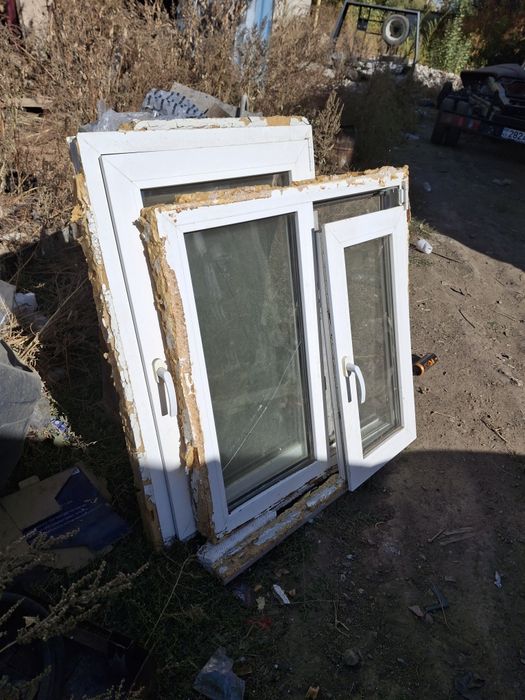 Продам котел с батареями и дверь