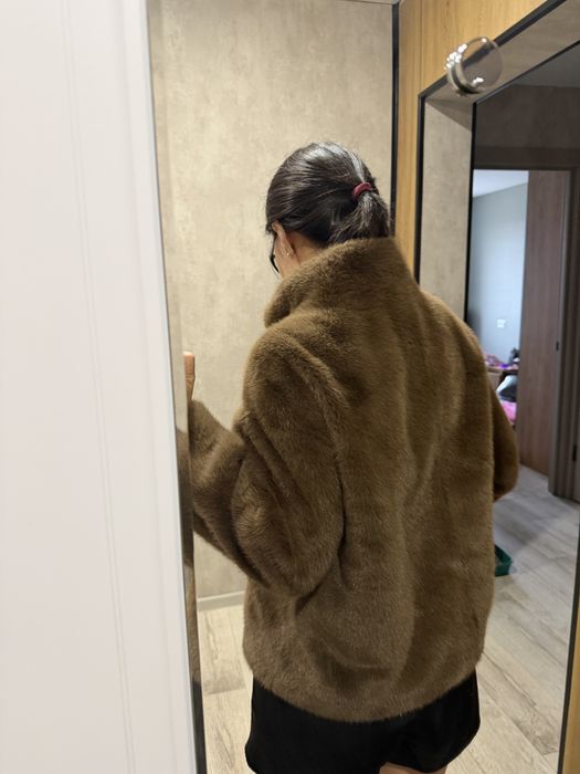 Продам шубу женскую норковую