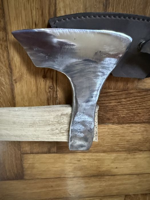 Bardita viking din foaie de arc  dintro bucata care taie fier