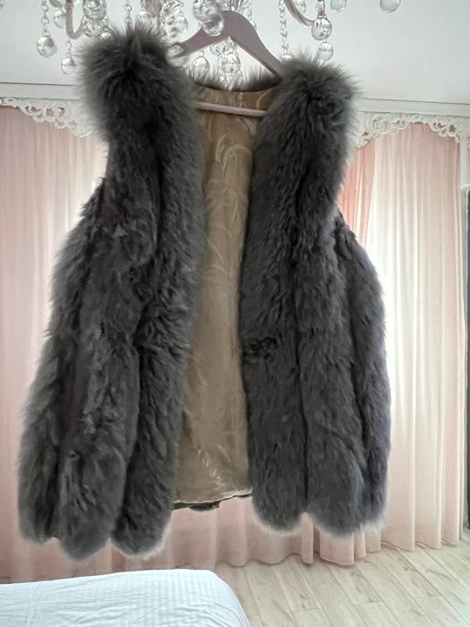 Vand vesta blana gri