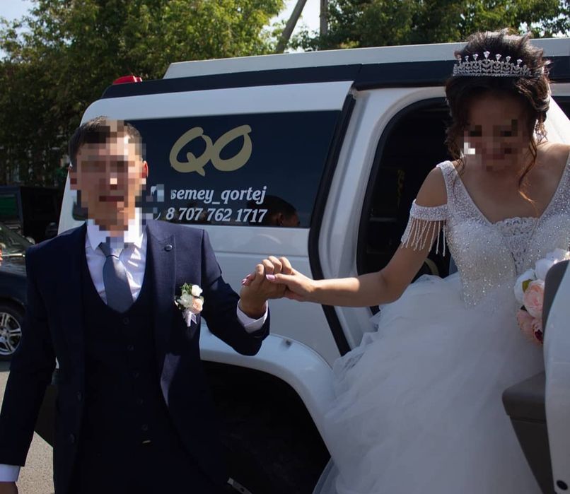 Продам свадебные платья