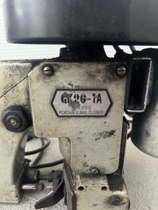 Машина за шиене на чували GK20-1A