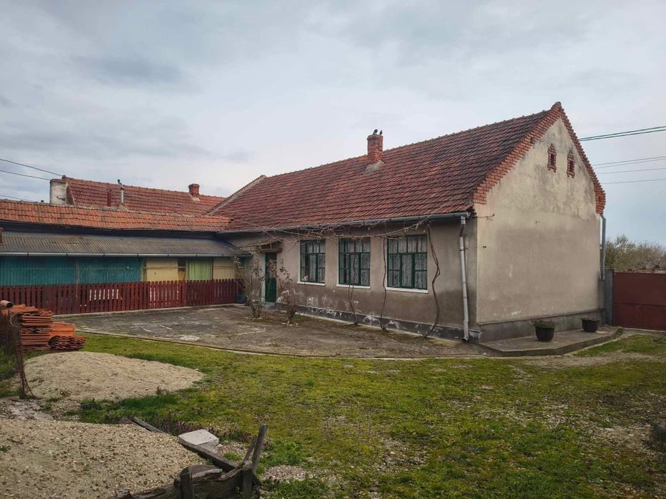 Casă de vânzare Cutina