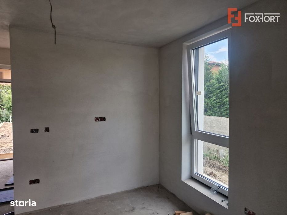 Duplex de vanzare cu 4 camere, Mosnita Noua