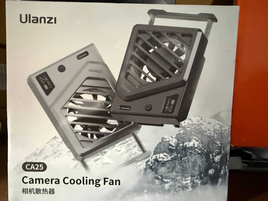 Продам комплект Sony a6700 + Tamron 17-70 + аксессуары