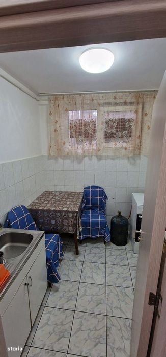 Doua camere in zona sediu politie.