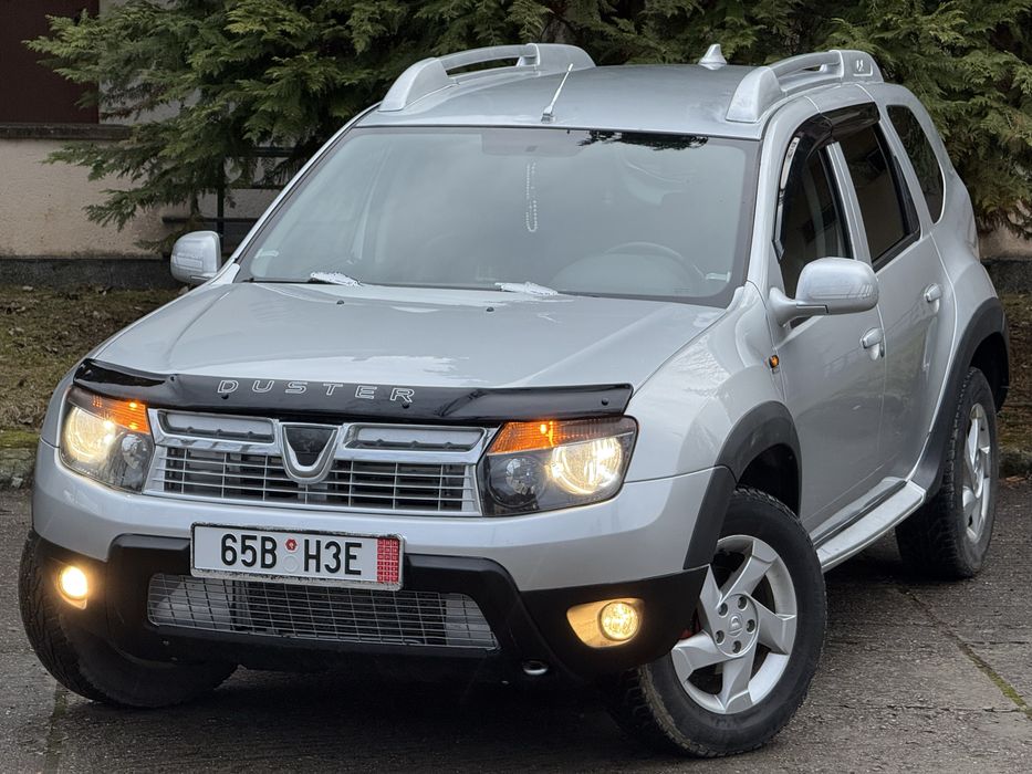 Vând Dacia duster 4x4