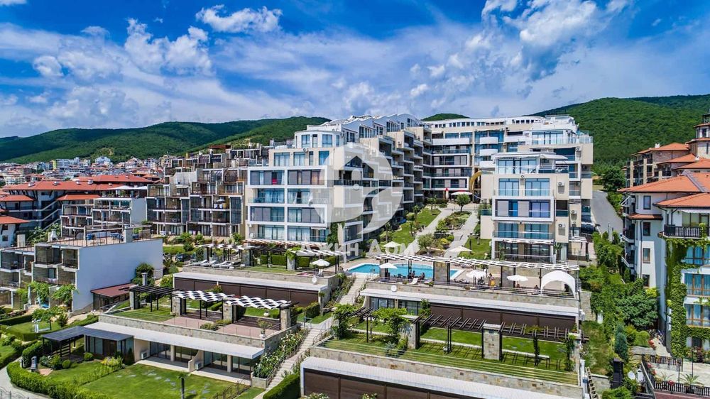 Продава се Двустаен апартамент в Свети Влас - 60 кв.м за 3717 €/кв.м - Снимка #12