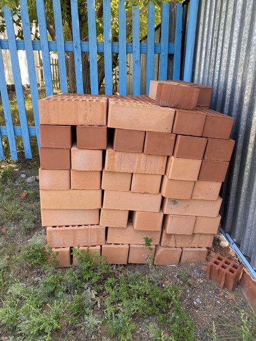 Продам кирпич в хорошем качастве
